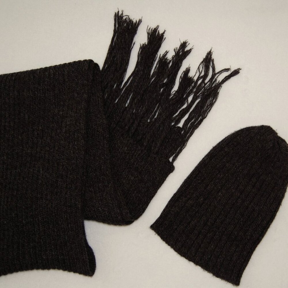 Rib Knit Scarf & Hat Set, Dark Charcoal Gray - Picture 9 of 11